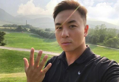 释小龙他爸