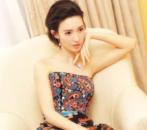 金晨签约哪个经纪公司