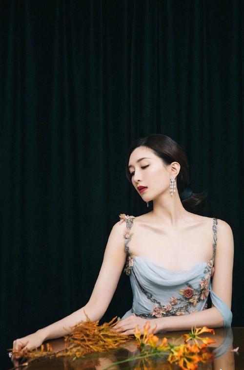 江疏影拿过影后吗
