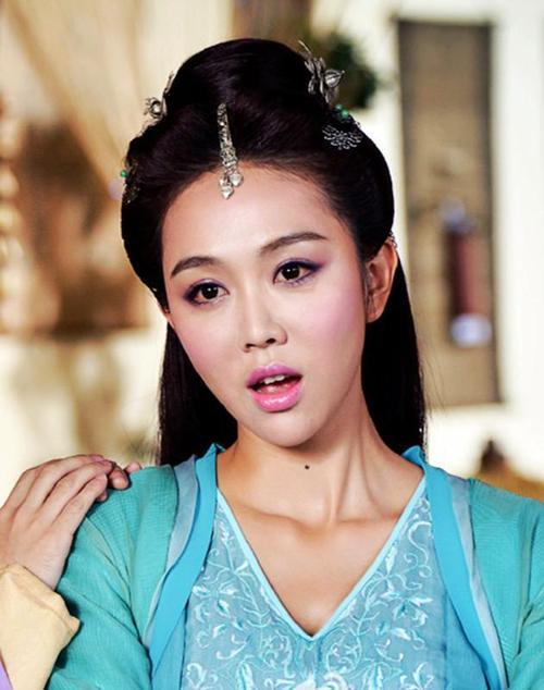 《医馆笑传2》中姜妍的衣品