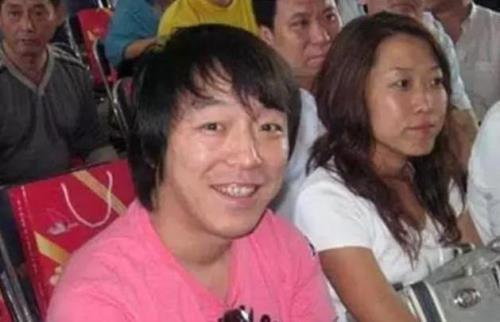 黄渤妈妈是干什么的