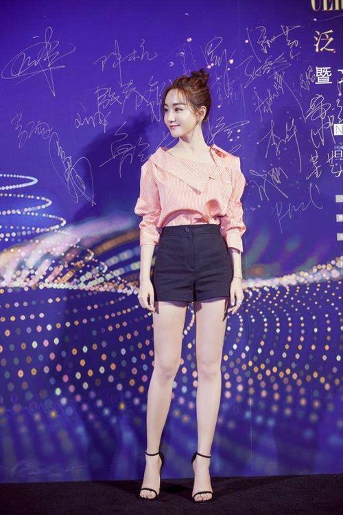 杨蓉身高真实身高