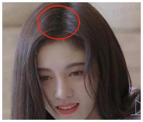 鞠婧祎有没有头发