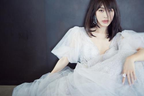 演员李菲儿的家庭情况