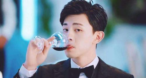 邓伦为什么被踢出娱乐圈