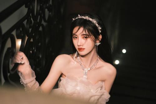 鞠婧祎生日几月几号