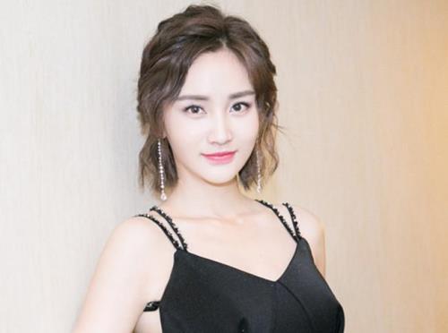 贾小朵扮演者是谁