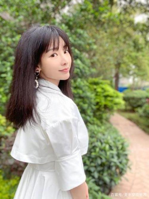 柳岩为什么至今单身，看完照片我好想明白了