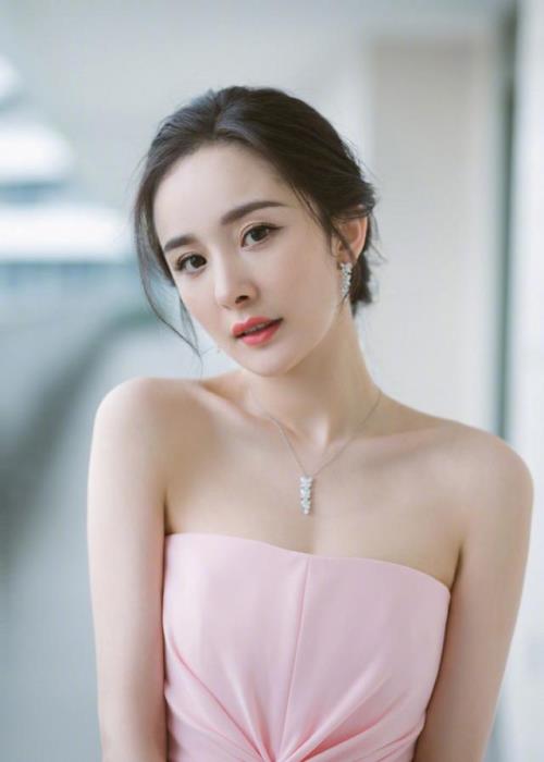 杨幂为什么被称作大幂幂