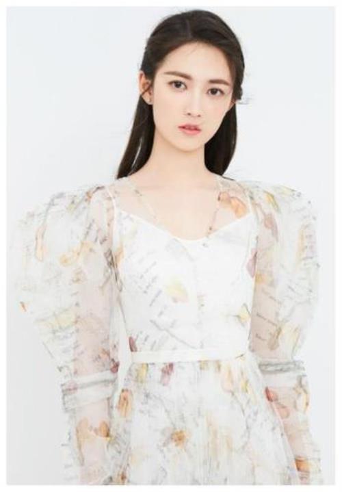 祝绪丹陈瑶梁洁陈钰琪谁最美