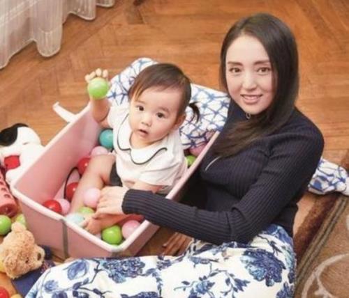 董璇家的孩子什么时候出生的