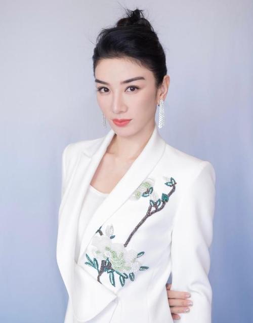 黄奕长相分析完整版