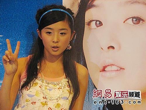 张含韵是鹰钩鼻吗