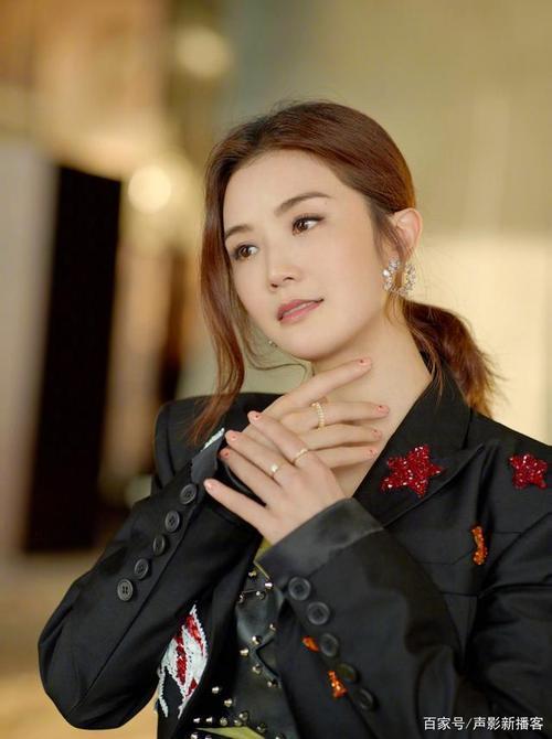 任家萱和阿娇像吗