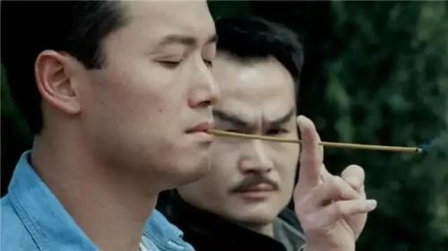 林正英跟周比利拍过什么电影我记得是部鬼片，名字忘记了