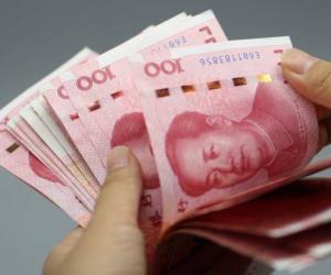 订婚一定要给一万零一吗，订婚的钱归谁