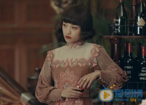 烈火军校曲曼婷为啥姓曲