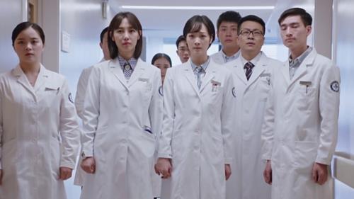 翻了翻《外科风云》演员表，感觉发现了什么不得了的事情