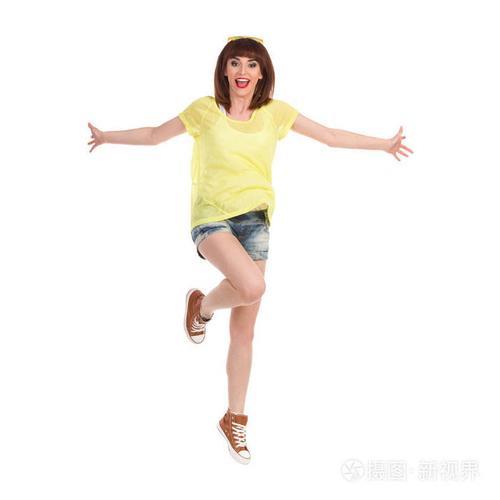 伸开双臂的长度大约是