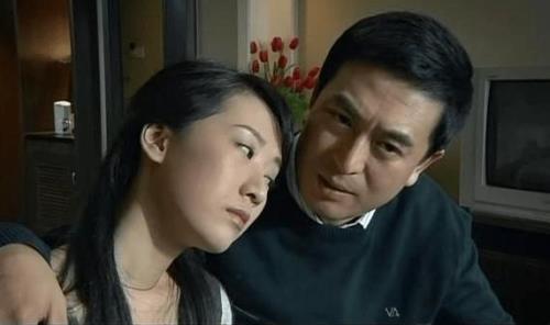 三个大男人喝了一下午马桶水是什么电视剧