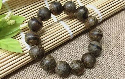 沉香为什么往下飘