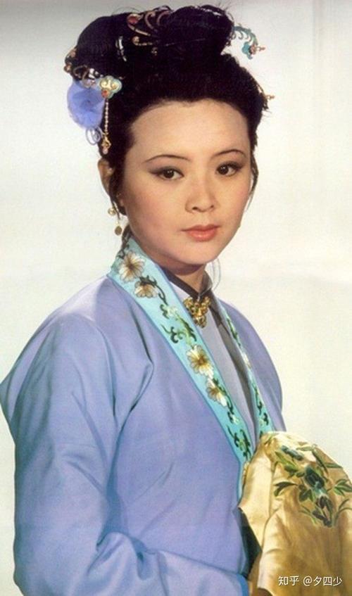 83版红楼梦一集多长时间