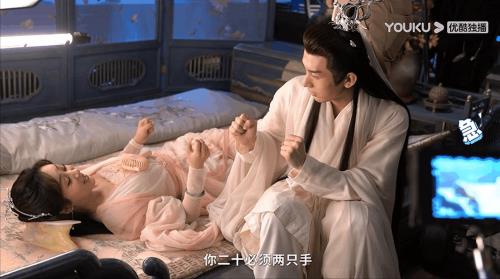 杨紫成毅浪漫花絮吻在第几集