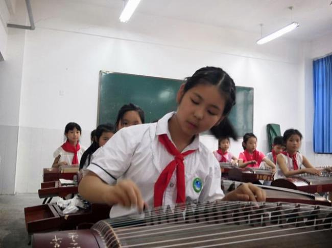 小学生学古筝有用吗