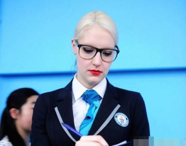 撒贝宁老婆是干什么工作的