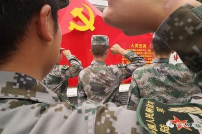 如何把握依法带兵和以情带兵