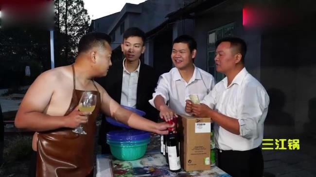 爆笑三江锅直播一场收入多少