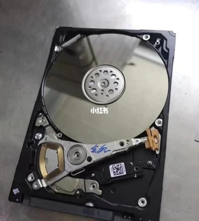 硬盘换磁头后恢复数据存到哪里