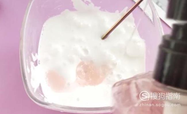 怎么用鸡蛋做起泡胶