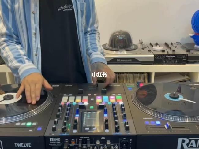 dj怎么工作的