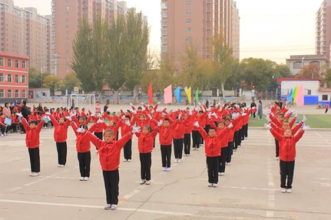 广播操比赛入场队形