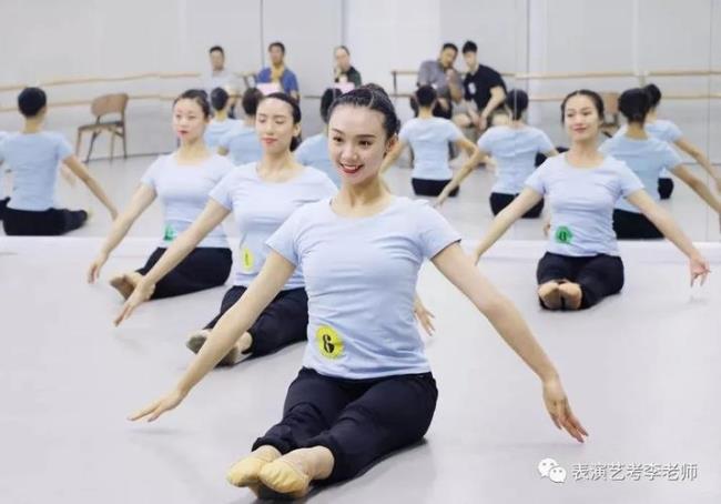 民族舞七级考试难吗