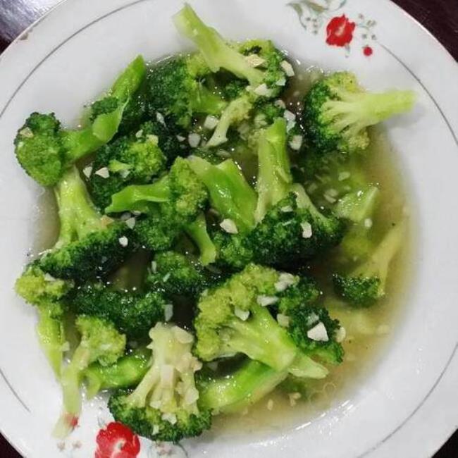 炒西兰花要剥皮吗