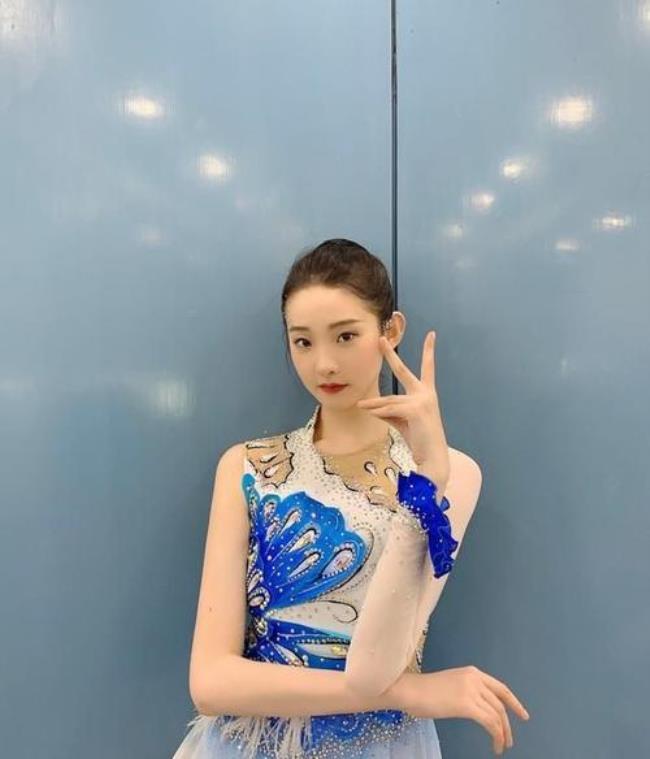 张艺兴妹妹是张艺凡吗