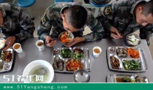 当兵管饭吗