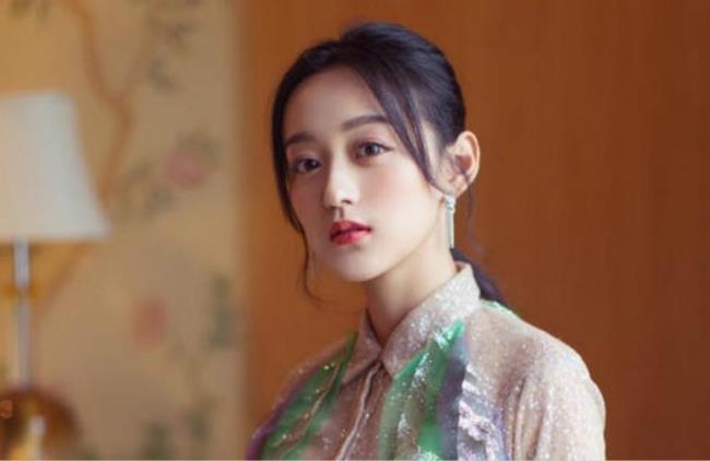 何泓姗和赵丽颖谁漂亮