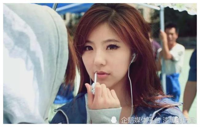 赵奕欢经纪公司