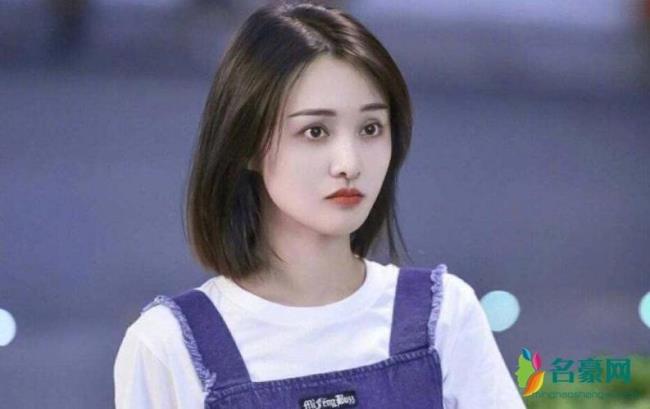 郑爽成长经历对她的影响