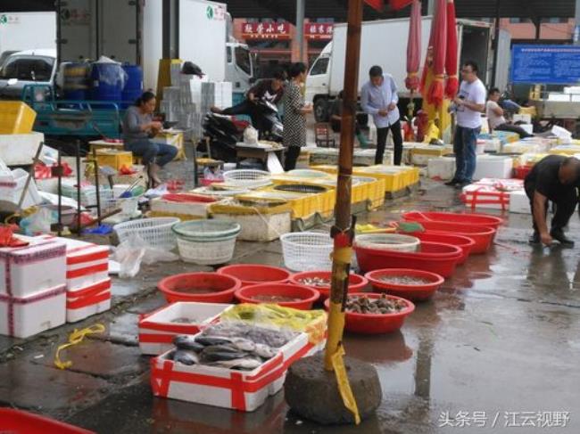 卖海鲜偷秤的小品叫什么