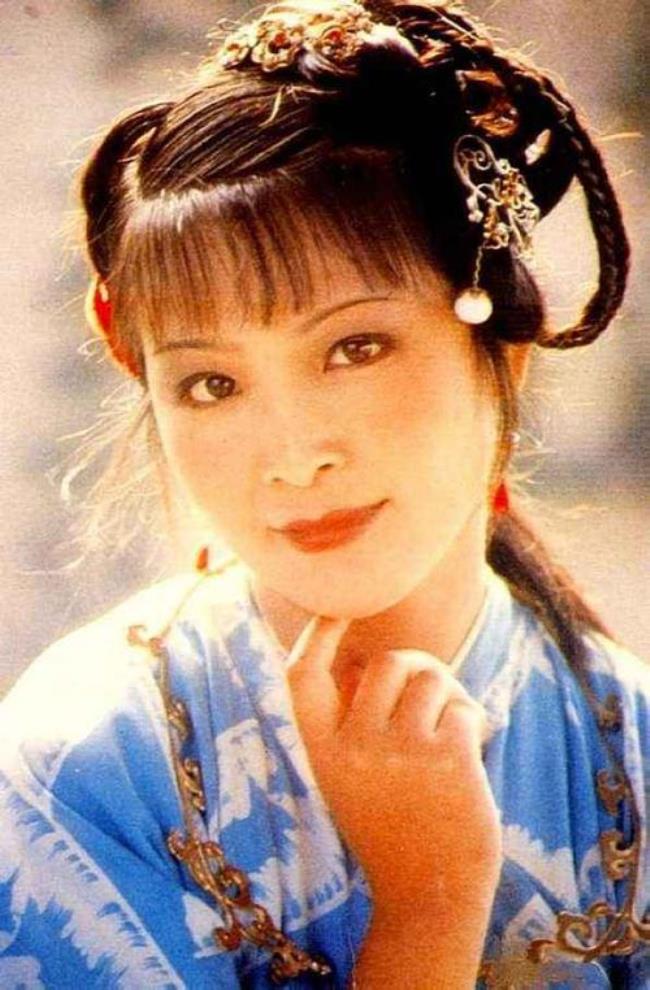 新红楼梦迎春的扮演者
