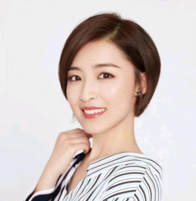 CCTV5体育晨报世界杯美女主播是谁