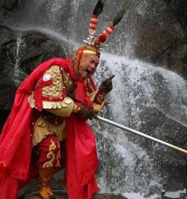 概括发现水帘洞故事情节