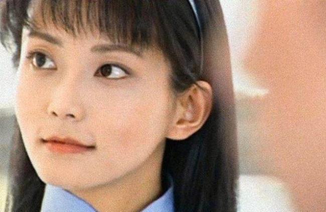刘丹在情深深雨蒙蒙里演的谁