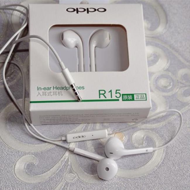 oppoa3耳机口插不进去