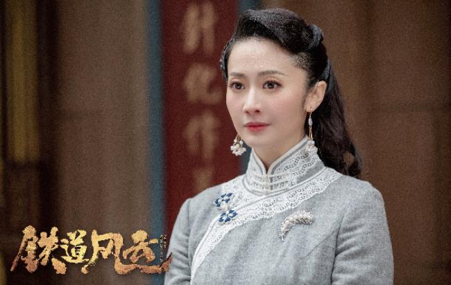 东方里王鹭的扮演者是谁