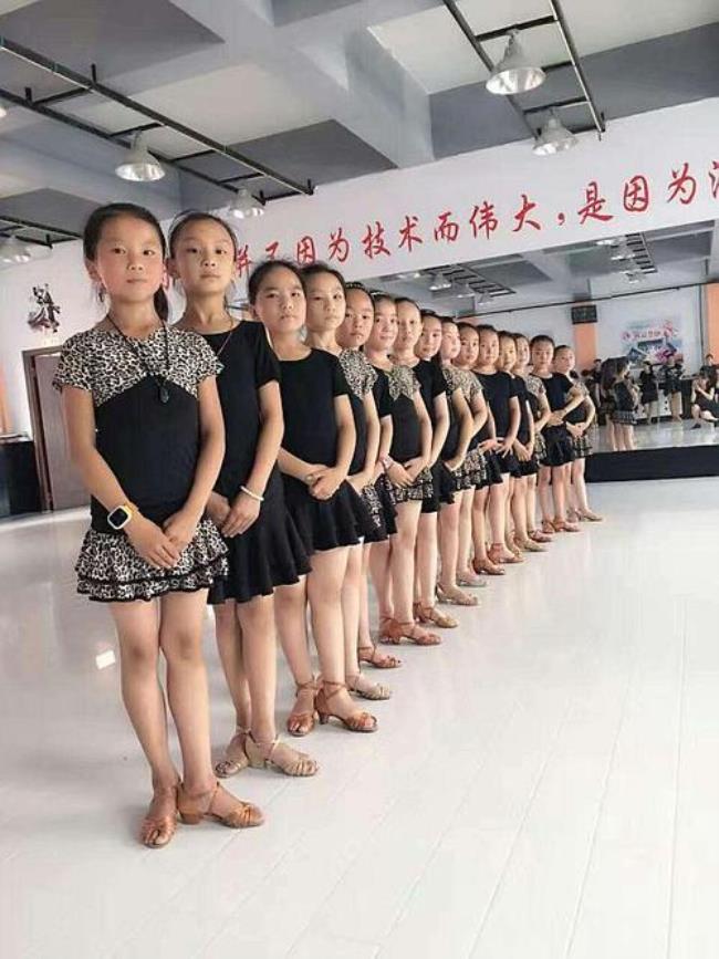 7岁学拉丁舞好还是中国舞好